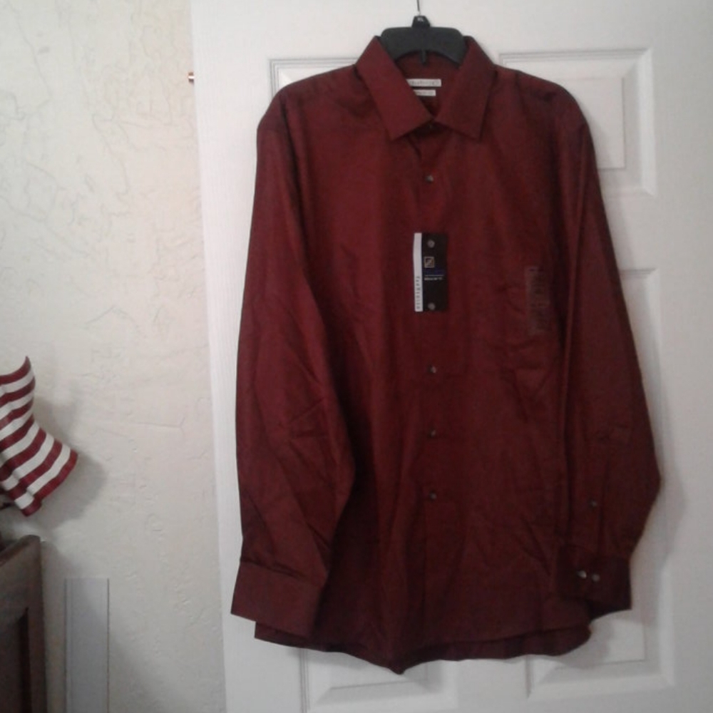 Men's long sleeve dress shirt.